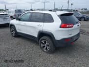 ✅ 2017 Jeep Cherokee Trailhawk L Plus • VIN: 1C4PJMBS2HD218558 • Lot: 42239283. Wystawiony na IAAI z przebiegiem 147 838 mil. Bezpłatny archiwum sprzedaży aukcyjnych z USA i szczegółowy raport historii pojazdu na DreamBid. Zdjęcie 3.