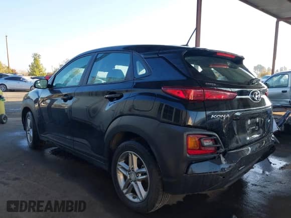 2020 Hyundai Kona SE with VIN KM8K12AA7LU438984, listed as a IAAI auction lot 43461187 with 91,120 mi miles and . Bid and sale history available at DreamBid. Image 3.