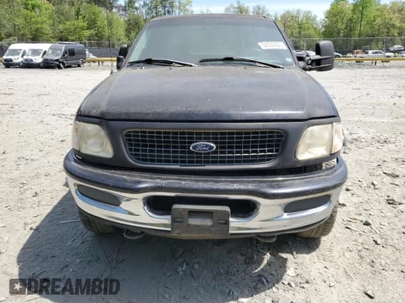 ✅ 1998 Ford F-150 • VIN: 1FTRX18L6WKC42389 • Lot: 54330625. Wystawiony na Copart z przebiegiem 157 510 mil. Bezpłatny archiwum sprzedaży aukcyjnych z USA i szczegółowy raport historii pojazdu na DreamBid. Zdjęcie 5.