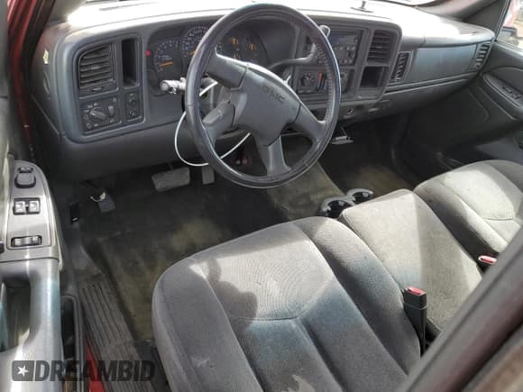 ✅ 2006 GMC Sierra 1500 Work Truck • VIN: 1GTEC14V06Z259794 • Лот: 48316295. Опубликован ранее на Copart с пробегом 174 809 миль. Бесплатный доступ к архиву аукционных продаж из США и подробный отчёт об истории автомобиля на DreamBid. Изображение 8.