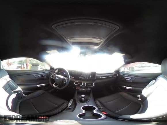 ✅ 2025 Ford Mustang GT • VIN: 1FA6P8CF2S5415112 • Лот: 43573261. Опубликован ранее на IAAI с пробегом Не указан. Бесплатный доступ к архиву аукционных продаж из США и подробный отчёт об истории автомобиля на DreamBid. Изображение 18.