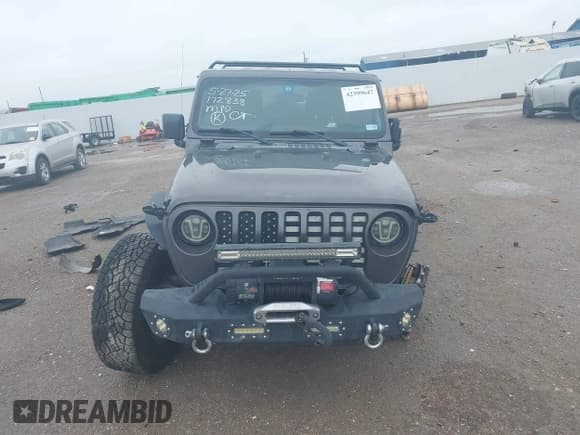 ✅ 2020 Jeep Wrangler Unlimited Willys • VIN: 1C4HJXDM8LW293878 • Lot: 42399647. Wystawiony na IAAI z przebiegiem 55 154 mil. Bezpłatny archiwum sprzedaży aukcyjnych z USA i szczegółowy raport historii pojazdu na DreamBid. Zdjęcie 12.