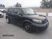 ✅ 2010 Scion xB • VIN: JTLZE4FE7A1117478 • Lot: 43572250. Wystawiony na IAAI z przebiegiem 122 650 mil. Bezpłatny archiwum sprzedaży aukcyjnych z USA i szczegółowy raport historii pojazdu na DreamBid. Zdjęcie 1.