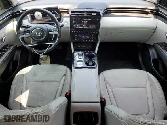 ✅ 2022 Hyundai Tucson Limited • VIN: 5NMJE3AE8NH059676 • Lot: 61238883. Wystawiony na Copart z przebiegiem 47 718 mil. Bezpłatny archiwum sprzedaży aukcyjnych z USA i szczegółowy raport historii pojazdu na DreamBid. Zdjęcie 8.