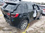 ✅ 2022 Jeep Compass Latitude Lux • VIN: 3C4NJDFB1NT118412 • Lot: 41115850. Listed on IAAI with Not provided. Free auction sales archive from the USA and detailed vehicle history report at DreamBid. Image 4.