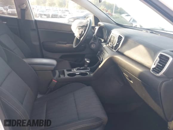 ✅ 2019 Kia Sportage LX • VIN: KNDPM3AC0K7567865 • Лот: 43300035. Опубликован ранее на IAAI с пробегом 167 050 миль. Бесплатный доступ к архиву аукционных продаж из США и подробный отчёт об истории автомобиля на DreamBid. Изображение 5.