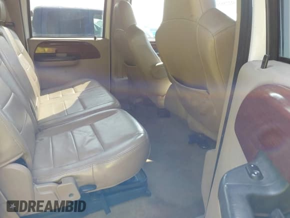 ✅ 2005 Ford F-250 XL • VIN: 1FTSW21P25EA13745 • Lot: 42273521. Listed on IAAI with 259,024 mi. Free auction sales archive from the USA and detailed vehicle history report at DreamBid. Image 8.