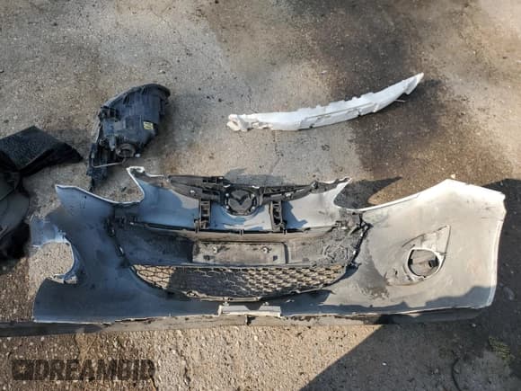 ✅ 2011 Mazda 2 Sport • VIN: JM1DE1HY9B0120062 • Лот: 64170844. Опубликован ранее на Copart с пробегом Не указан. Бесплатный доступ к архиву аукционных продаж из США и подробный отчёт об истории автомобиля на DreamBid. Изображение 12.