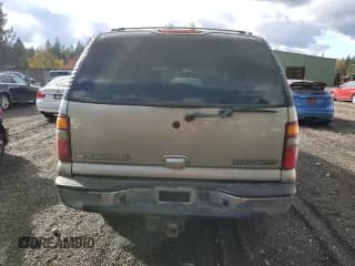 ✅ 2003 Chevrolet Suburban LT • VIN: 3GNGK26U73G173374 • Lot: 76328004. Wystawiony na Copart z przebiegiem 170 666 mil. Bezpłatny archiwum sprzedaży aukcyjnych z USA i szczegółowy raport historii pojazdu na DreamBid. Zdjęcie 6.