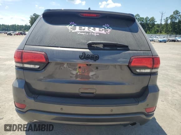 ✅ 2018 Jeep Grand Cherokee Laredo E • VIN: 1C4RJFAG6JC189529 • Лот: 70421515. Опубликован ранее на Copart с пробегом 70 582 миль. Бесплатный доступ к архиву аукционных продаж из США и подробный отчёт об истории автомобиля на DreamBid. Изображение 6.