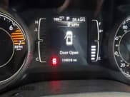 ✅ 2017 Jeep Cherokee Latitude • VIN: 1C4PJLCB2HW573937 • Lot: 42465338. Wystawiony na IAAI z przebiegiem 116 516 mil. Bezpłatny archiwum sprzedaży aukcyjnych z USA i szczegółowy raport historii pojazdu na DreamBid. Zdjęcie 7.