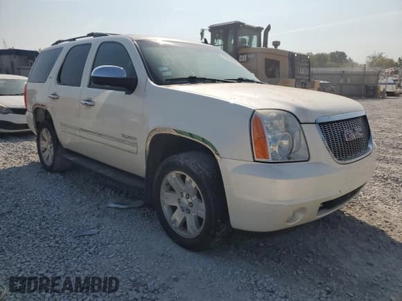 ✅ 2011 GMC Yukon SLT • VIN: 1GKS2CE06BR162120 • Lot: 71879885. Wystawiony na Copart z przebiegiem 292 090 mil. Bezpłatny archiwum sprzedaży aukcyjnych z USA i szczegółowy raport historii pojazdu na DreamBid. Zdjęcie 4.