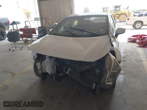 ✅ 2022 Nissan Versa SV • VIN: 3N1CN8EV9NL852832 • Lot: 42921315. Listed on IAAI with 56,638 mi. Free auction sales archive from the USA and detailed vehicle history report at DreamBid. Image 13.