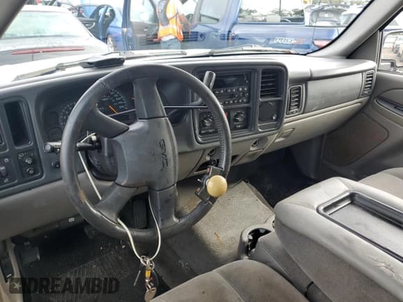 ✅ 2004 GMC Yukon XL SLT • VIN: 1GKEC16Z64J201494 • Lot: 75116274. Listed on Copart with 201,386 mi. Free auction sales archive from the USA and detailed vehicle history report at DreamBid. Image 8.