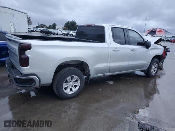 ✅ 2019 Chevrolet Silverado 1500 Work Truck • VIN: 1GCRWAEH7KZ408584 • Lot: 93318075. Wystawiony na Copart z przebiegiem 136 636 mil. Bezpłatny archiwum sprzedaży aukcyjnych z USA i szczegółowy raport historii pojazdu na DreamBid. Zdjęcie 3.