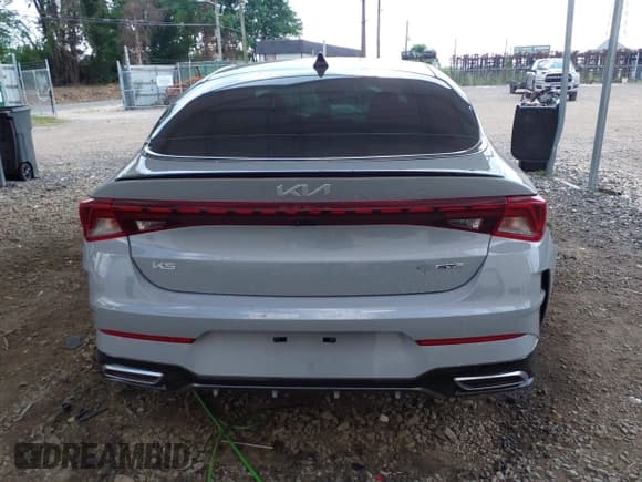 ✅ 2023 Kia K5 GT-Line • VIN: 5XXG64J27PG211919 • Lot: 42845438. Wystawiony na IAAI z przebiegiem 14 475 mil. Bezpłatny archiwum sprzedaży aukcyjnych z USA i szczegółowy raport historii pojazdu na DreamBid. Zdjęcie 16.