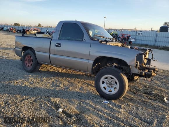 ✅ 2000 GMC Sierra 1500 SLE • VIN: 1GTEK14TXYZ273870 • Лот: 87447194. Опубликован ранее на Copart с пробегом Не указан. Бесплатный доступ к архиву аукционных продаж из США и подробный отчёт об истории автомобиля на DreamBid. Изображение 4.