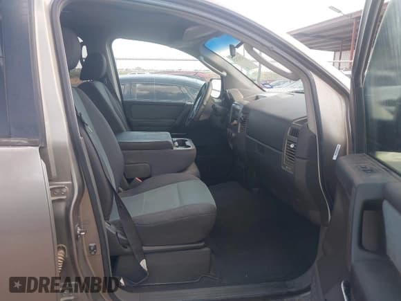 ✅ 2006 Nissan Titan XE • VIN: 1N6BA07A96N531503 • Lot: 42547629. Listed on IAAI with 190,700 mi. Free auction sales archive from the USA and detailed vehicle history report at DreamBid. Image 5.