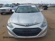 ✅ 2011 Hyundai Sonata Hybrid • VIN: KMHEC4A42BA003450 • Lot: 43629836. Wystawiony na IAAI z przebiegiem 241 178 mil. Bezpłatny archiwum sprzedaży aukcyjnych z USA i szczegółowy raport historii pojazdu na DreamBid. Zdjęcie 6.