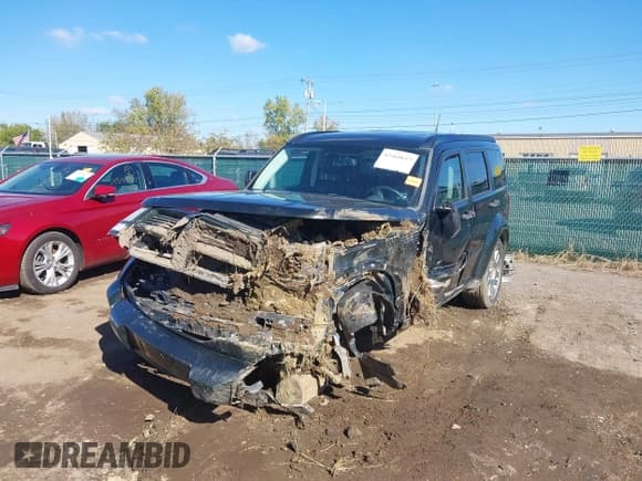 ✅ 2010 Dodge Nitro • VIN: 1D4PU5GX9AW125101 • Lot: 43460613. Wystawiony na IAAI z przebiegiem 191 794 mil. Bezpłatny archiwum sprzedaży aukcyjnych z USA i szczegółowy raport historii pojazdu na DreamBid. Zdjęcie 2.