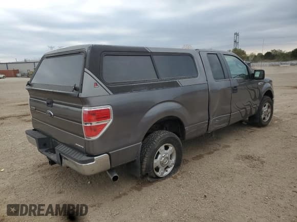 ✅ 2013 Ford F-150 XLT • VIN: 1FTFX1CFXDFA12297 • Lot: 86239445. Wystawiony na Copart z przebiegiem 62 516 mil. Bezpłatny archiwum sprzedaży aukcyjnych z USA i szczegółowy raport historii pojazdu na DreamBid. Zdjęcie 3.