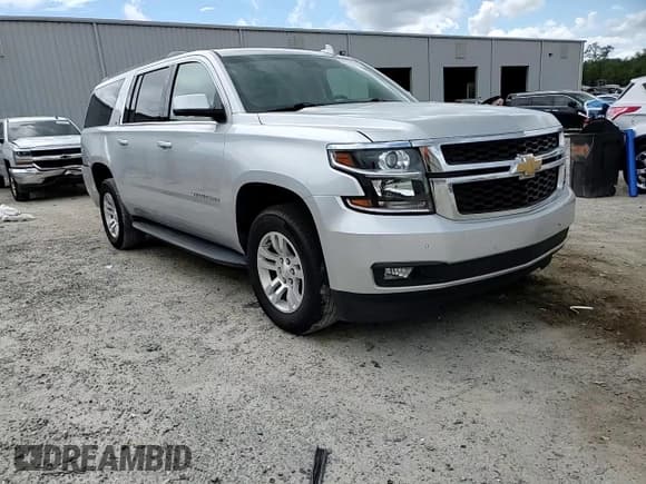 ✅ 2018 Chevrolet Suburban LT • VIN: 1GNSCHKC4JR249122 • Лот: 81604185. Опубликован ранее на Copart с пробегом 121 859 миль. Бесплатный доступ к архиву аукционных продаж из США и подробный отчёт об истории автомобиля на DreamBid. Изображение 14.