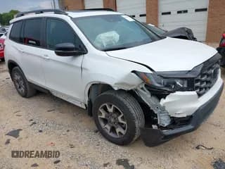 ✅ 2022 Honda Passport TrailSport • VIN: 5FNYF8H68NB010244 • Lot: 42865058. Listed on IAAI with 45,397 mi. Free auction sales archive from the USA and detailed vehicle history report at DreamBid. Image 1.