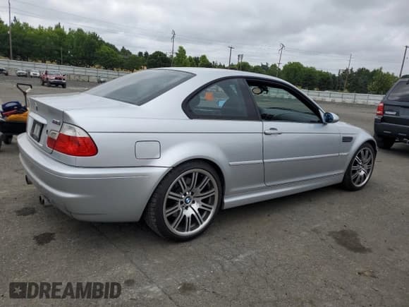 ✅ 2003 BMW 3 Series M3 • VIN: WBSBL93423JR22053 • Lot: 59755355. Wystawiony na Copart z przebiegiem 148 115 mil. Bezpłatny archiwum sprzedaży aukcyjnych z USA i szczegółowy raport historii pojazdu na DreamBid. Zdjęcie 3.