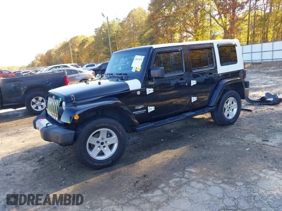 ✅ 2010 Jeep Wrangler Unlimited Sahara • VIN: 1J4BA5H13AL225975 • Lot: 43611078. Wystawiony na IAAI z przebiegiem 166 898 mil. Bezpłatny archiwum sprzedaży aukcyjnych z USA i szczegółowy raport historii pojazdu na DreamBid. Zdjęcie 21.