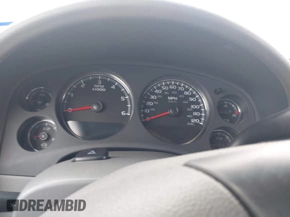 ✅ 2007 Chevrolet Suburban LTZ • VIN: 3GNFC16J77G300428 • Lot: 42279084. Listed on IAAI with Not provided. Free auction sales archive from the USA and detailed vehicle history report at DreamBid. Image 7.