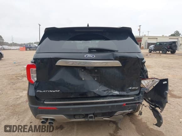 ✅ 2022 Ford Explorer Platinum • VIN: 1FM5K8HC5NGA35754 • Lot: 41334528. Wystawiony na IAAI z przebiegiem 65 772 mil. Bezpłatny archiwum sprzedaży aukcyjnych z USA i szczegółowy raport historii pojazdu na DreamBid. Zdjęcie 6.