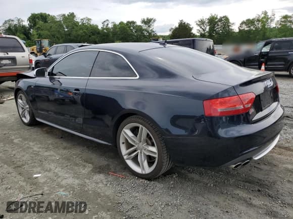 ✅ 2010 Audi S5 Premium Plus • VIN: WAUCVAFR1AA040025 • Lot: 58658575. Wystawiony na Copart z przebiegiem 96 551 mil. Bezpłatny archiwum sprzedaży aukcyjnych z USA i szczegółowy raport historii pojazdu na DreamBid. Zdjęcie 2.