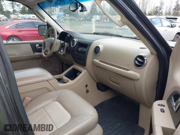 ✅ 2005 Ford Expedition Eddie Bauer • VIN: 1FMPU18535LA72174 • Lot: 41967596. Listed on IAAI with 232,312 mi. Free auction sales archive from the USA and detailed vehicle history report at DreamBid. Image 5.