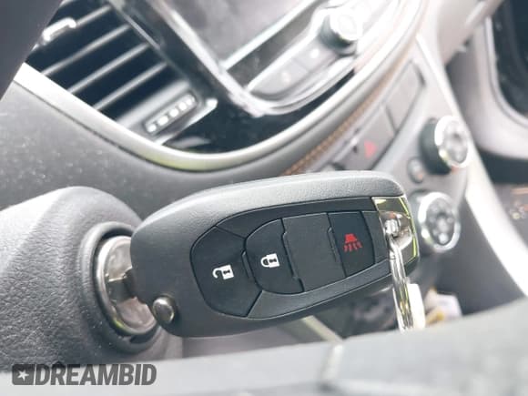 ✅ 2021 Chevrolet Trax LS • VIN: KL7CJKSB8MB308609 • Lot: 42586658. Listed on IAAI with Not provided. Free auction sales archive from the USA and detailed vehicle history report at DreamBid. Image 11.