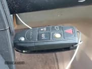 ✅ 2004 Volvo V70 XC Cross Country • VIN: YV1SZ59HX41129068 • Lot: 42910966. Wystawiony na IAAI z przebiegiem 185 576 mil. Bezpłatny archiwum sprzedaży aukcyjnych z USA i szczegółowy raport historii pojazdu na DreamBid. Zdjęcie 11.