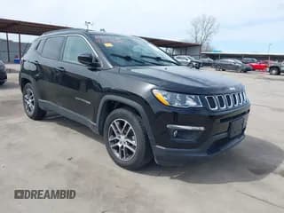 ✅ 2019 Jeep Compass Altitude • VIN: 3C4NJCBB7KT706519 • Lot: 41636111. Wystawiony na IAAI z przebiegiem Nie podano. Bezpłatny archiwum sprzedaży aukcyjnych z USA i szczegółowy raport historii pojazdu na DreamBid. Zdjęcie 1.