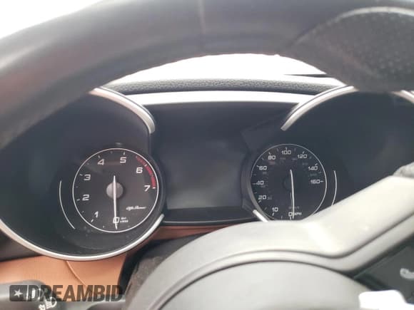 ✅ 2021 Alfa Romeo Giulia Ti Sport • VIN: ZARFAMBN0M7646049 • Lot: 45304455. Listed on Copart with Not provided. Free auction sales archive from the USA and detailed vehicle history report at DreamBid. Image 9.