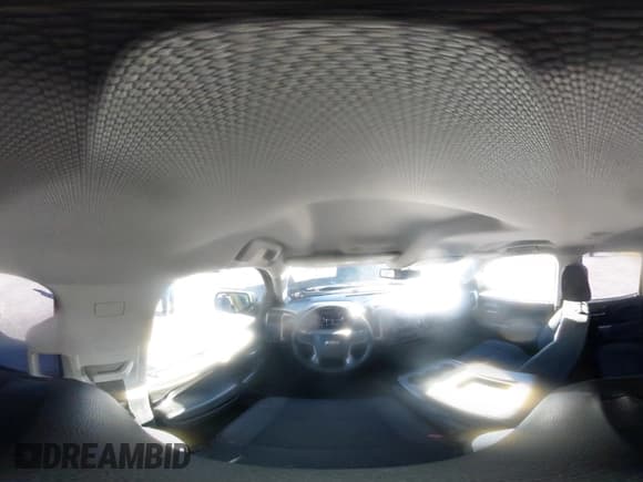 ✅ 2018 Chevrolet Silverado 1500 LT • VIN: 1GCRCREC7JZ141635 • Lot: 43682102. Wystawiony na IAAI z przebiegiem 150 756 mil. Bezpłatny archiwum sprzedaży aukcyjnych z USA i szczegółowy raport historii pojazdu na DreamBid. Zdjęcie 18.