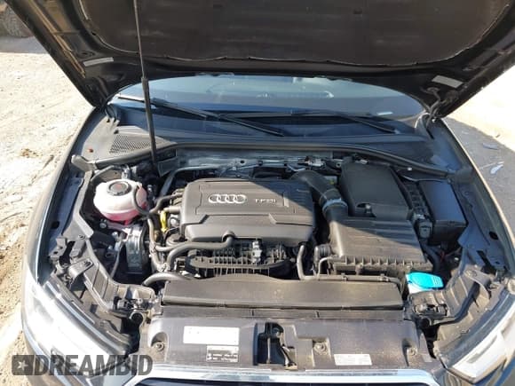 ✅ 2018 Audi A3 Cabriolet Premium Plus • VIN: WAUY8LFF3J1002620 • Lot: 42803441. Wystawiony na IAAI z przebiegiem 93 471 mil. Bezpłatny archiwum sprzedaży aukcyjnych z USA i szczegółowy raport historii pojazdu na DreamBid. Zdjęcie 10.