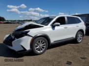 ✅ 2023 Honda CR-V EX-L • VIN: 2HKRS4H70PH413916 • Lot: 71609925. Wystawiony na Copart z przebiegiem 44 123 mil. Bezpłatny archiwum sprzedaży aukcyjnych z USA i szczegółowy raport historii pojazdu na DreamBid. Zdjęcie 1.