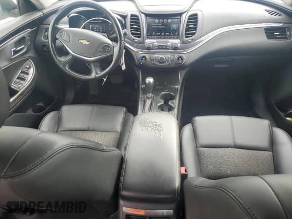 2016 Chevrolet Impala LT z VIN 2G1115S31G9129671, wystawiony jako Copart lot #86301945 z przebiegiem 212 324 mil mil oraz Szkoda całkowita • Salvage title. Historia ofert i sprzedaży dostępna na DreamBid. Obrazek 8.