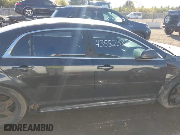 ✅ 2009 Chevrolet Malibu 1LT • VIN: 1G1ZH57BX94130743 • Lot: 43552385. Listed on IAAI with Not provided. Free auction sales archive from the USA and detailed vehicle history report at DreamBid. Image 14.
