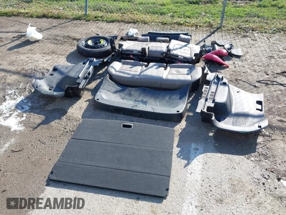 ✅ 2021 Hyundai Tucson Ultimate • VIN: KM8J3CAL6MU323503 • Lot: 41871068. Wystawiony na IAAI z przebiegiem 36 248 mil. Bezpłatny archiwum sprzedaży aukcyjnych z USA i szczegółowy raport historii pojazdu na DreamBid. Zdjęcie 12.