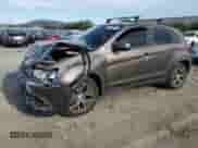 2019 Mitsubishi Outlander ES z VIN JA4AP3AU7KU027785, wystawiony jako Copart lot #71932825 z przebiegiem 63 159 mil mil oraz Szkoda całkowita • Salvage title. Historia ofert i sprzedaży dostępna na DreamBid. Obrazek 1.