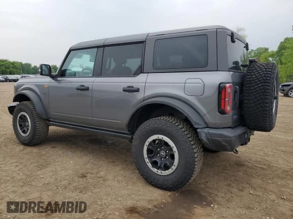 ✅ 2023 Ford Bronco • VIN: 1FMEE5DP8PLB53323 • Lot: 60020625. Listed on Copart with 23,987 mi. Free auction sales archive from the USA and detailed vehicle history report at DreamBid. Image 2.