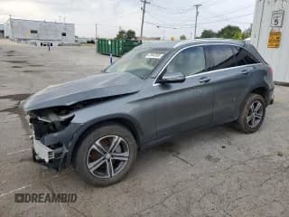 ✅ 2017 Mercedes-Benz GLC 300 • VIN: WDC0G4JB6HF197939 • Lot: 81642305. Wystawiony na Copart z przebiegiem 105 204 mil. Bezpłatny archiwum sprzedaży aukcyjnych z USA i szczegółowy raport historii pojazdu na DreamBid. Zdjęcie 1.