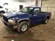 2002 Dodge Dakota Sport z VIN 1B7FL36X32S619139, wystawiony jako Copart lot #81567594 z przebiegiem 160 429 mil mil oraz Szkoda całkowita • Salvage title. Historia ofert i sprzedaży dostępna na DreamBid. Obrazek 1.