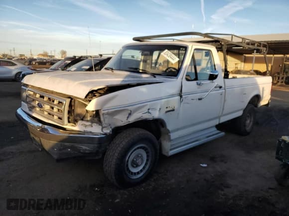✅ 1988 Ford F-150 • VIN: 1FTEF14Y4JKA99888 • Лот: 83438444. Опубликован ранее на Copart с пробегом 861 068 миль. Бесплатный доступ к архиву аукционных продаж из США и подробный отчёт об истории автомобиля на DreamBid. Изображение 1.