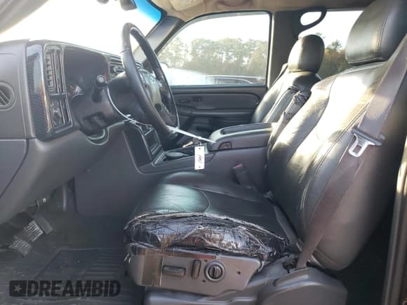 ✅ 2006 Chevrolet Silverado 1500 LT1 • VIN: 2GCEC13T061167707 • Лот: 79275664. Опубликован ранее на Copart с пробегом 291 679 миль. Бесплатный доступ к архиву аукционных продаж из США и подробный отчёт об истории автомобиля на DreamBid. Изображение 7.