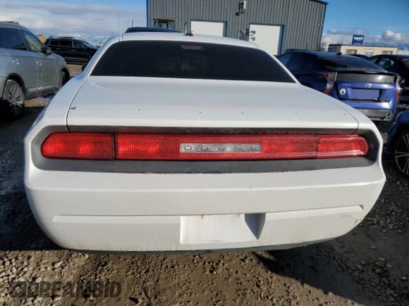 ✅ 2009 Dodge Challenger SE • VIN: 2B3LJ44V89H606390 • Lot: 83591144. Wystawiony na Copart z przebiegiem 114 691 mil. Bezpłatny archiwum sprzedaży aukcyjnych z USA i szczegółowy raport historii pojazdu na DreamBid. Zdjęcie 6.